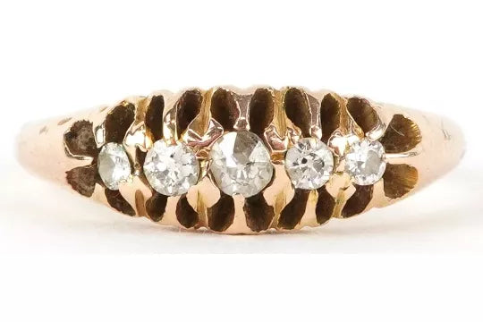 18ct Gold Graduated 5 Stone Diamond Ring
