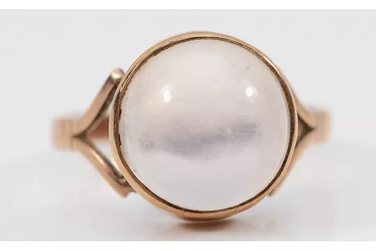 Edwardian Moonstone Cabochon Ring in 9ct Rose Gold