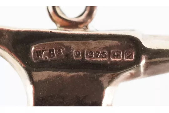 9ct Gretna Green Anvil Charm.