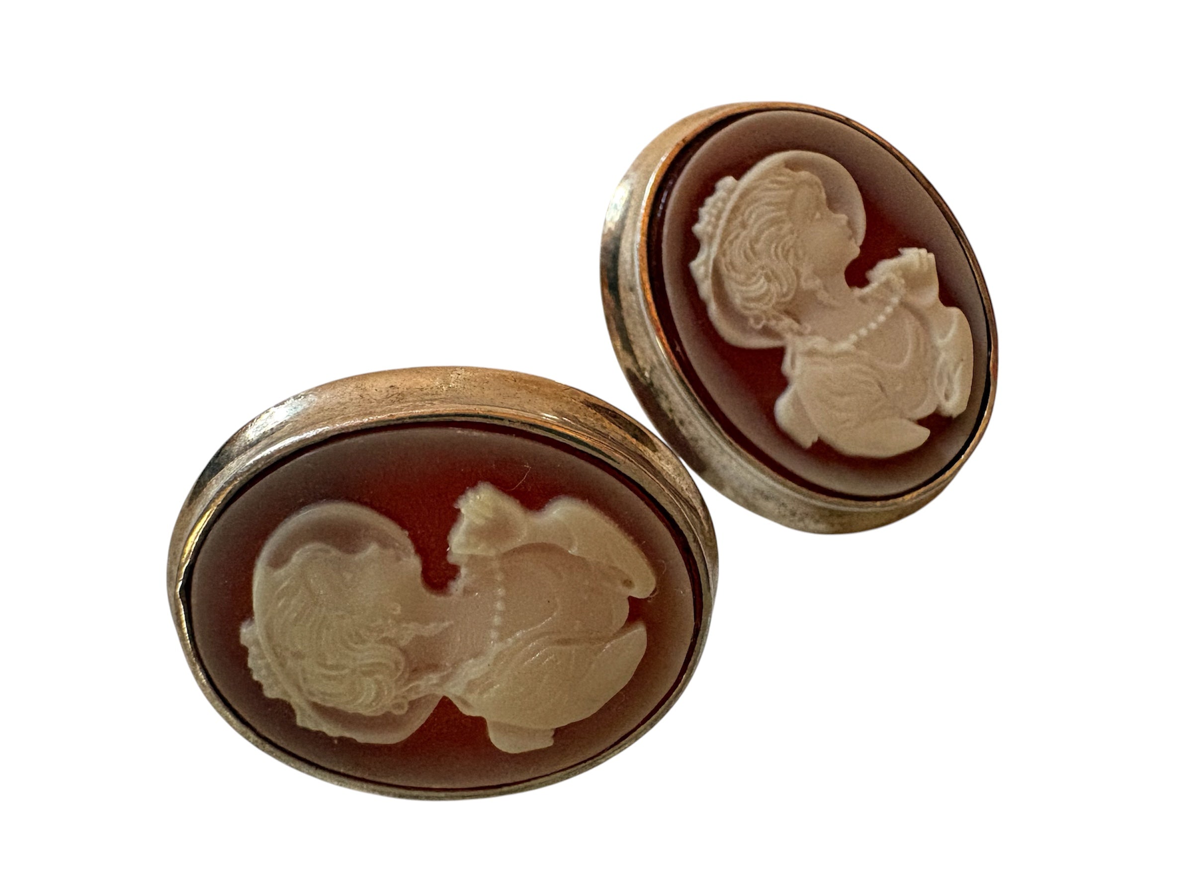 Vintage Cameo Stud Earrings – Classical Profile, Warm Amber Ground