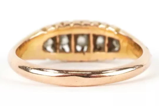 18ct Gold Graduated 5 Stone Diamond Ring