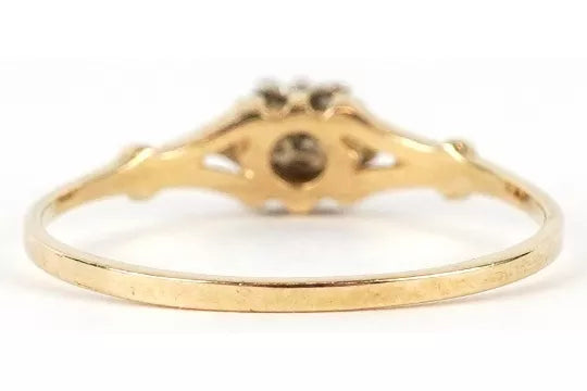 9ct Gold White Sapphire Cluster Ring